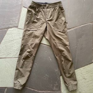 Lululemon License to Train Men’s Jogger